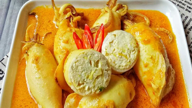 Gulai Sotong Berisi Tahu dan Telur